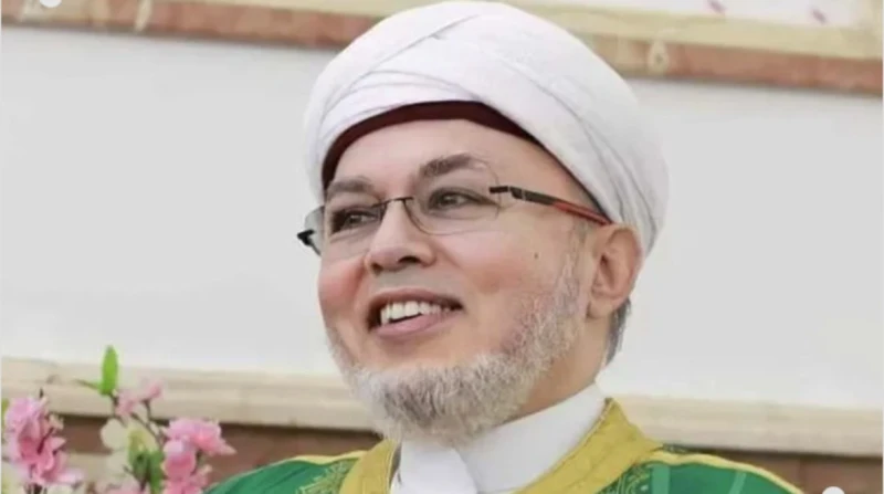 من التجاني ل رامي جمال.. التنمر شبح يطارد المشاهير بالتزامن مع أزمة الشيخ صلاح الدين التجاني واتهامه بالتحرش، تطفو على السطح ظاهرة أخرى لا تقل خطورة،