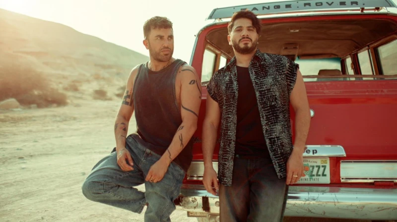 الناس غدارة.. ديو يجمع مصطفى حجاج وجاد شويري لأول مرة طرح الفنانان مصطفى حجاج، واللبناني جاد شويري، أغنيتهما الجديدة، الناس غدارة، عبر يوتيوب.الناس غدارة يعد أول تعاون غنائي دويتو