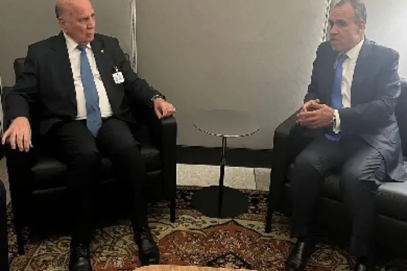 وزير الخارجية يعقد لقاء مع نظيره العراقي في نيويورك تم عقد لقاء ثنائي بين وزير الخارجية والهجرة المصري ونائب رئيس الوزراء العراقي، خلال مشاركتهم في