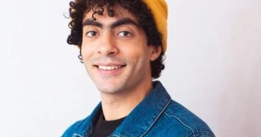 أحمد أبو زيد: كنت طفل شقى وعشقت شخصية طرزان وتوحدت معها تعرف على التالي أحمد أبو زيد: كنت طفل شقى وعشقت شخصية طرزان وتوحدت معها، قال الفنان أحمد أبو