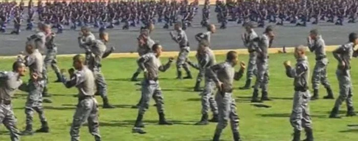 الرئيس السيسي يشاهد العروض القتالية لطلاب وطالبات أكاديمية الشرطة دفعة 2024 طلاب وطالبات أكاديمية الشرطة شارك طلاب وطالبات أكاديمية الشرطة في أداء