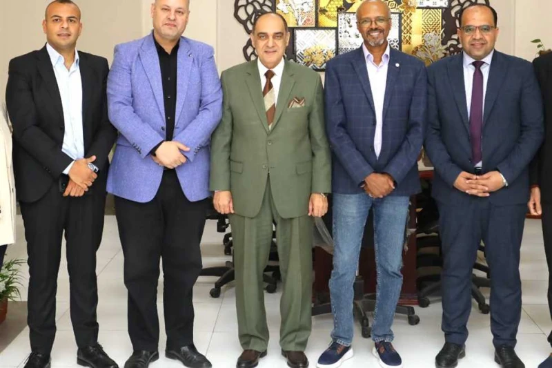 جامعة الزقازيق تشارك فى مشروع التميز للزراعة والمياه الممول من الوكالة الأمريكية استقبل الدكتور إيهاب الببلاوي نائب رئيس الجامعة لشئون الدراسات العليا والبحوث، القائم بأعمال نائب ر