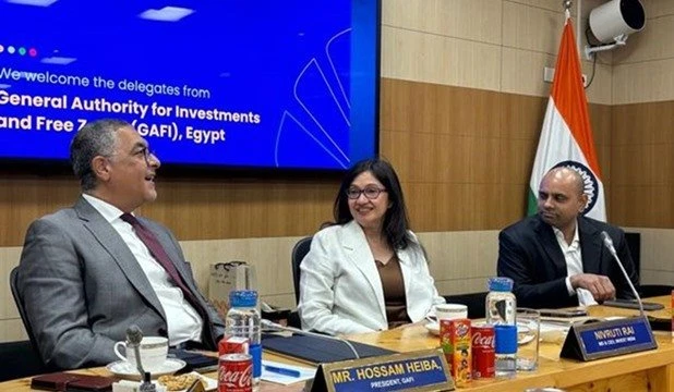 هيبة يلتقي مع مسئولي عدد من الشركات الهندية الراغبة في الاستثمار ب مصر حسام هيبة رئيس الهيئة العامة للاستثمارالتقى حسام هيبة، الرئيس التنفيذي للهيئة