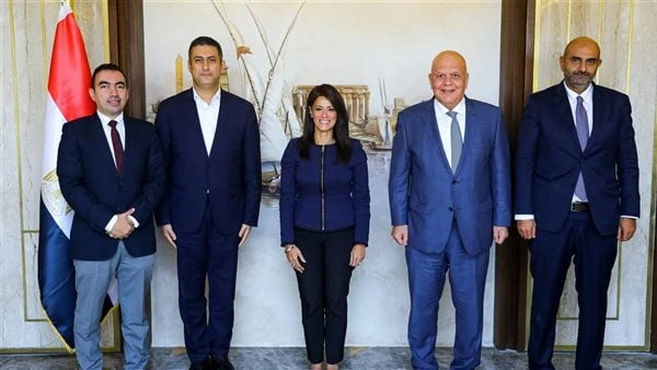 وزيرة التخطيط تبحث جهود تطوير شركة مصر لريادة الأعمال والاستثمارالتقت الدكتورة رانيا المشاط، وزيرة التخطيط والتنمية الاقتصادية والتعاون الدولي،