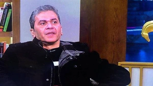 نجوم الفن: تطورات الحالة الصحية للفنان عمرو محمد علي.. تفاصيل صادمة يعاني الفنان عمرو محمد علي، المعروف بلقب شقشق، من مرض التصلب المتعدد، وقد تدهورت حالته الصحية مؤخرا، حسبما أكد ش