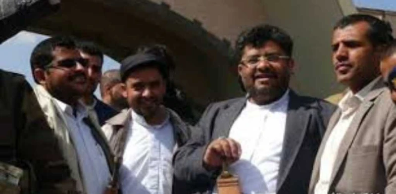 نقلت أموال ضخمة بالدولار من صنعاء إلى الخليج.. قيادات حوثية كبيرة تستعد للهروب لدول الخليج والتخلي عن إيران وهذا المقابل _أخبار المشهد اليمني تتعزز