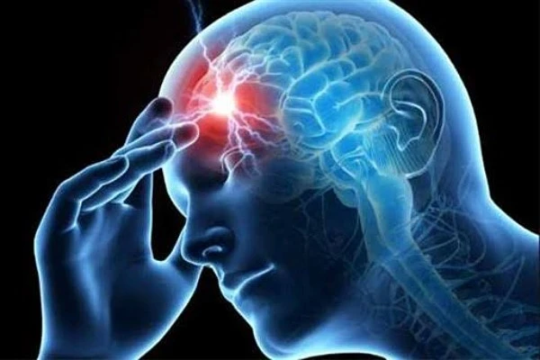 تخفيف آلام الصداع.. أفضل المشروبات لراحة فورية.يعاني الكثيرون من آلام الصداع، وقد يكون تأثير المشروبات الصحيحة إيجابيا في تخفيف هذا الشعور المزعج. إليك نظرة على أهم المشروبات التي 