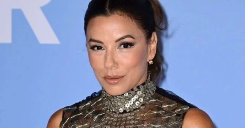 إيفا لونغوريا تثير الجدل بإطلالتها الفاض حة في مهرجان فينيسيا تعرف على التالي إيفا لونغوريا تثير الجدل بإطلالتها الفاض حة في مهرجان فينيسيا، تقيم