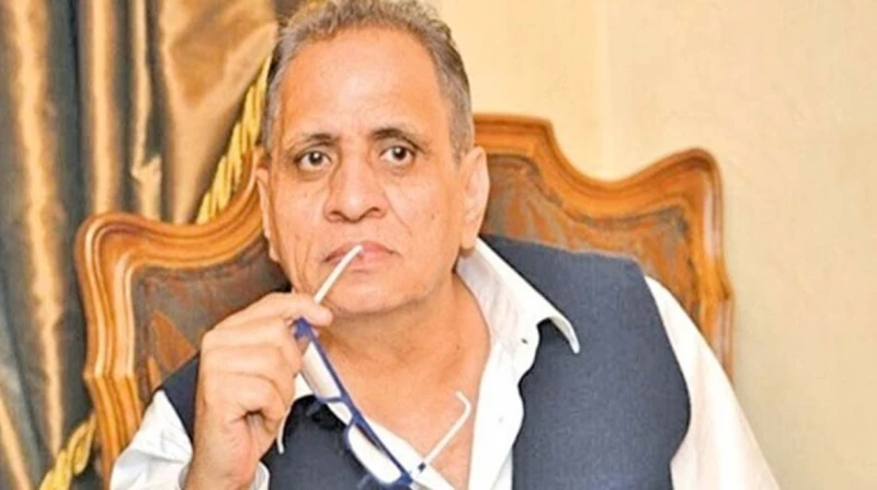 أحمد السبكي ينفي تخطي أزمات الملحد بالعاشق (خاص) نفى المنتج الفني أحمد السبكي، الربط المتداول على مواقع التواصل الاجتماعي بين طرح فيلمه الجديد عاشق