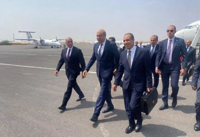 وزير الخارجية يتوجه إلى الإمارات اليوم لتعزيز العلاقات بين البلدين توجه الدكتور بدر عبد العاطي وزير الخارجية والهجرة وشئون المصريين في الخارج اليوم