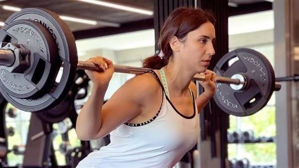 إطلالة لافتة هلا السعيد تبرز جمالها وأنوثتها فى الجيمشاركت الفنانة هلا السعيد متابعيها وجمهورها صورا جديدة لها وذلك من خلال حسابها الرسمي على موقع