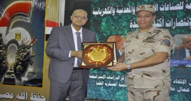 كتب:- محمد سراج الدين شحاتة الإتحاد المحلى لعمال الإسكندرية ينظم إحتفالية كبرى بنصر أكتوبر بحضور المهندس خالد الفقى رئيس الاتحاد المحلى لعمال نقابات