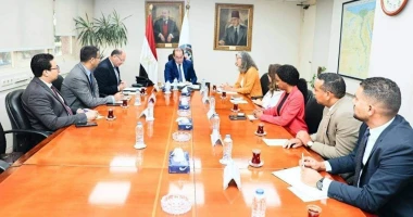 وزير المالية.. فى لقائه مع وكيل الأمين العام للأمم المتحدة كتب أيمن بحر أكد أحمد كجوك وزير المالية أننا نعمل على الاستفادة من الخبرات الدولية فى تطوير نظم تمويل وإدارة مشروعات التن