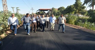 أسيوط سيد زعزوع محافظ أسيوط يتفقد أعمال رصف طريق أبنوب العوامر بطول 2.2 كم تفقد اللواء دكتور هشام أبوالنصر محافظ أسيوط أعمال رصف طريق يربط بين مدينة أبنوب وعرب العوامر للوقوف على ن