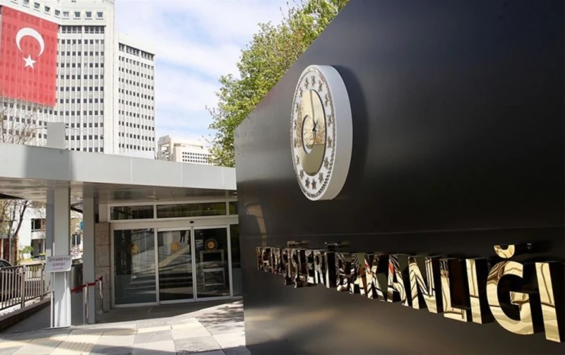 بتاريخ الثلاثاء 08 أكتوبر 2024 تركياأعلنت وزارة الخارجية التركية، أن إجلاء مواطنيها الراغبين في مغادرة لبنان، سيبدأ غدا الأربعاء.وأوضحت الخارجية التركية في بيان، الثلاثاء، أن عملية