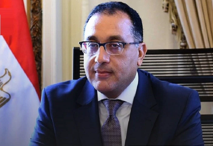 صرف إعانة اجتماعية للمواطنين عن المباني المتعارضة مع تطوير طريق الضبعة مطروح وافق الدكتور مصطفى مدبولي رئيس مجلس الوزراء خلال اجتماعه الأسبوعي، بمقر الحكومة بالعاصمة الإدارية على ع