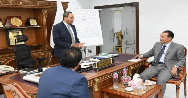 محافظ قنا و مساعد وزير التنمية المحلية يبحثان الموقف التنفيذي لمشروعات برنامج تنمية صعيد مصر قنا ممدوح السنبسى استقبل الدكتور خالد عبدالحليم محافظ