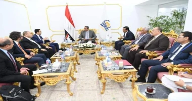 قنا ممدوح السنبسى أعلن الدكتور خالد عبد الحليم محافظ قنا، عن إقامة محطة طاقة شمسية بطاقة 1 جيجاوات لإنتاج الكهرباء وتغذية المجمع الصناعي بنجع حمادي بالقرب من مصنع إنتاج الألومنيوم 