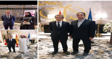 كتب : دكتور فوزي الحبال إحتفل السفير الإسباني بالكويت مانويل ارنانديث غمايو،وأعضاء السفارة،وبعض من أعضاء الجالية الإسبانية ولفيف من أعضاء السلك