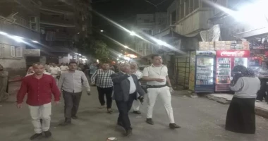 استمرار حملات الاشغالات بحي شرق اسيوط بتعاون مع شرطه المرافق علي شارع رياض أسيوط سيد زعزوع شنت رئاسه حي شرق برئاسه احمد ثابت رئيس الحي حمله اشغالات مكبره بالتعاون مع شرطه المرافق و