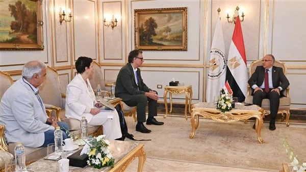 الدكتور سويلم يلتقي ممثلي منظمة فلاندز البلجيكية العاملة بمجال تحلية المياه والطاقة المتجددةالتقى الدكتور هانى سويلم وزير الموارد المائية والرى،