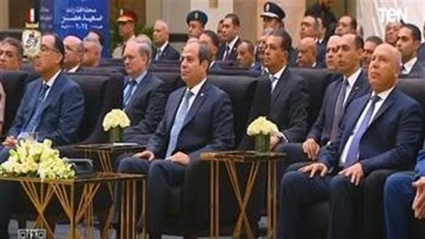 السيسي: نستورد سلعا يمكن تصنيعها محليا بمبالغ كبيرة.. ونواب: لابد من وقف استيرادها وحماية المنتج المصريالرئيس السيسي يطالب بضرورة إنشاء مصانع وإنتاج المستلزمات لتسهيل تصنيعها في مص