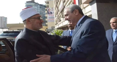 كتبمحمود شتا محافظ الغربية يستقبل مفتي الجمهورية في مستهل زيارته للمحافظة الجندي : قضية بناء الوعي الصحيح تتطلب تكاتف جهود جميع المؤسسات بهدف بناء جيل متفهم لقضايا وطنه، وقادر على