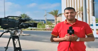 كتب: ريهام الشاذلي منذ انطلاق مسيرته المهنية، برز عبد الفتاح طارق كشخصية إعلامية متميزة تحمل شغفا كبيرا تجاه الصحافة. ومع انضمامه إلى شبكة أخبار النيل، يتطلع لتحقيق رؤيته في تعزيز