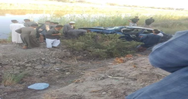 تابعه :السيد عوض العريبى حادث أليم انقلاب سيارة ملاكى يودى بحياة سائقها على طريق الموت بسوهاج تلقى مدير أمن سوهاج إشارة من مركز شرطة دار يفيد بسقوط سيارة ملاكى مرور قنا فى الترعه ا