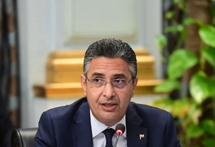 النواب يستمع لوزير التموين بشأن تطوير منظومة الدعم والأمن الغذائي يواصل مجلس النواب اليوم 21 أكتوبر 2024، جلساته العامة، بالاستماع إلى بيان الدكتور