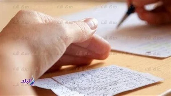 قبل انطلاقها .. محظورات داخل لجان امتحانات الميدتيرم بالجامعاتكشف الدكتور هشام الحريري وكيل كلية زراعة جامعة عين شمس عن قائمة المحظورات التي يتم حظر استخدامها داخل قاعات امتحانات ا