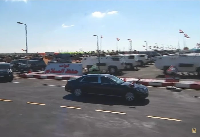 الرئيس السيسي يصل الإسماعيلية لحضور تفتش حرب الفرقة السادسة مدرعة وصل الرئيس عبد الفتاح السيسي مقر الجيش الثاني بالإسماعيلية، حيث يشهد الرئيس تفتيش