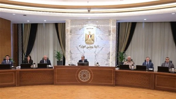 مدبولي يشدد على تنفيذ سريع لتوجيهات الرئيس السيسي لتعزيز التعاون المصري السعوديترأس الدكتور مصطفى مدبولي، رئيس مجلس الوزراء، اجتماع مجلس الوزراء