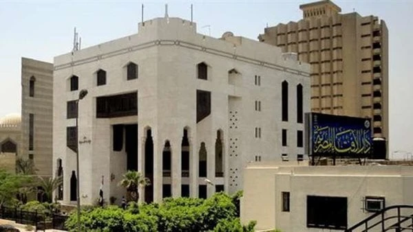 الإفتاء توضح حكم قراءة سورة الفاتحة بنية شفاء المرضى وقضاء الحاجاتقالت دار الإفتاء المصرية: إن سورة الفاتحة هي خير سور القرآن الكريم وأعظمها، وقد تكاثرت النصوص الدالة على فضائل هذه