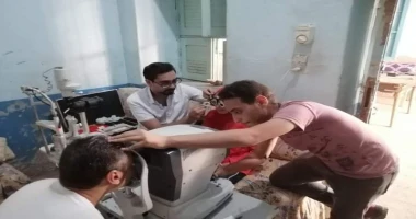 الكشف على 500 حالة بقرية المحارزة بأبوتشت في القافلة الطبية ل الشعب الجمهوري بقنا قنا ممدوح السنبسى نظمت أمانة حزب الشعب الجمهوري بمحافظة قنا، اليوم