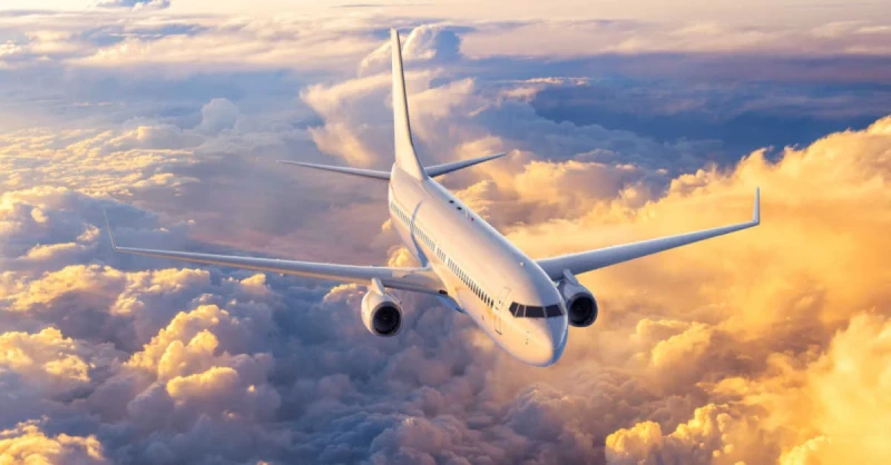 تفسير الحلم ركوب الطائرة في المنامتفسير الحلم ركوب الطائرة في المنام يأتي بمعاني متعددة تعكس حالة الرائي وتوقعاته للمستقبل، حيث إن عالم الأحلام مليء بالرموز التي لها تأثير كبير ووا