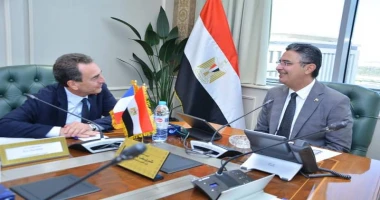 كتب - محمود الهندي التموين يستقبل السفير الفرنسي بمصر، لمناقشة سبل تعزيز التعاون المشترك، ومتابعة الموقف التنفيذي للمشروعات المشتركة استقبل اليوم