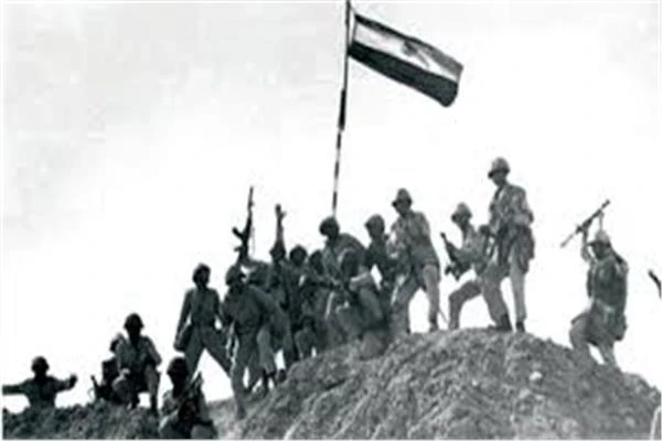 احتفالات أكتوبر- أشهر 5 عبارات تخلد نصر الجيش المصري متفرقات احتفالات أكتوبر أشهر 5 عبارات تخلد نصر الجيش المصري احتفالات أكتوبر 1973 في السادس من أكتوبر عام 1973، نجح الجيش المصري