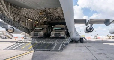 بقلم وليد درويش الموقع 512.. قاعدة أميركية سرية كشفتها حرب غزة طائرة أميركية تنقل أسلحة إلى قاعدة نيفاتيم الإسرائيلية طائرة أميركية تنقل أسلحة إلى