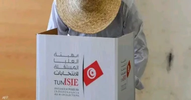 كتب أيمن بحر أغلقت مراكز الاقتراع أبوابها، الأحد، في انتخابات رئاسية اختار فيها التونسيون رئيسا جديدا من 3 مرشحين يتقدمهم الرئيس المنتهية ولايته قيس سعيد. وذكرت وكالة فرانس برس أن