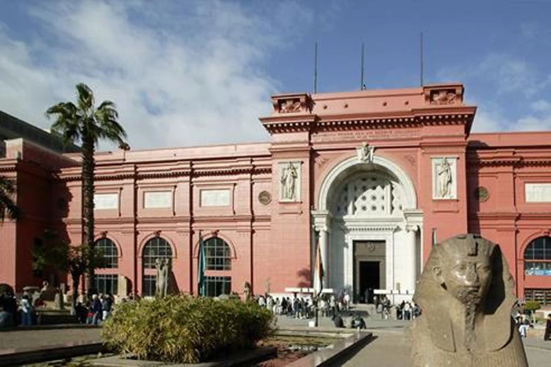 فتح المتاحف والمسارح القومية مجانا احتفالا بنصر أكتوبر كتبت أميرة السمانأكد الدكتور وليد قانوش، رئيس قطاع الفنون التشكيلية، أن احتفالات ذكرى انتصارات أكتوبر ستستمر وتدوم كل عام، مش