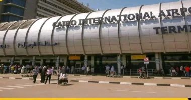 كتبأيمن بحر قال مصادر مطلعة إن مؤسسة التمويل الدولية انتهت من الدراسة الفنية والجدول الزمنى لطرح إدارة وتشغيل 20 مطارا في مصر أمام القطاع الخاص منها 4 مطارات جديدة. وأضافت المصادر،