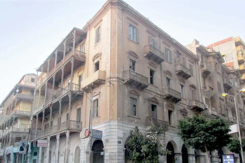 ائتلاف ملاك العقارات القديمة: نقترح فترة انتقالية سنتين وحدا أدنى 2000 جنيه للقيمة الإيجارية قال مصطفى عبد الرحمن، رئيس ائتلاف ملاك العقارات القديمة،