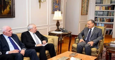 متابعة سيد زعزوع وزير الخارجية يشدد على ضرورة العمل على وحدة الصف الفلسطيني، وتعزيز دور السلطة الوطنية شدد الدكتور بدر عبد العاطي وزير الخارجية