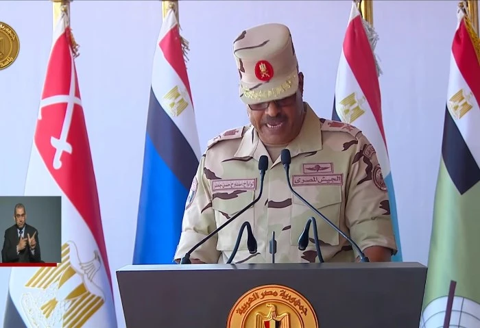 قائد الجيش الثاني الميداني: حرب أكتوبر قصة كفاح طويلة لوطن تلاحم فيه الشعب مع جيشه رحب اللواء أ.ح ممدوح جعفر قائد الجيش الثاني الميداني بحضور الرئيس