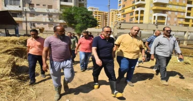 أسيوط سيد زعزوع محافظ أسيوط يتفقد مزرعتي بنى مر وأبنوب الحمام لمتابعة سير العمل وأعمال التطوير الجارية تفقد اللواء دكتور هشام أبو النصر محافظ أسيوط، محطتي بني مر بالفتح، وأبنوب الح