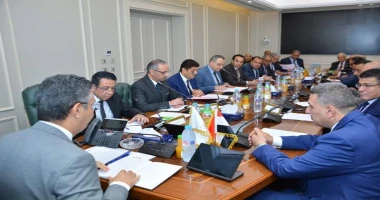 وزير التموين يترأس اجتماع اللجنة العليا للمطاحن لمتابعة انتظام العمل بمنظومة الطحن والاطمئنان على جودة الدقيق المدعم كتب - محمود الهندي في إطار