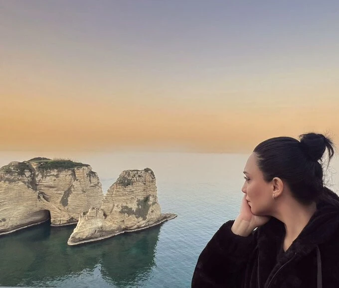 سلاف فواخرجي لبيروت: قومي كي يبقى العالم ونبقى نحن 11 سلاف فواخرجي لبيروت: قومي كي يبقى العالم ونبقى نحن-----