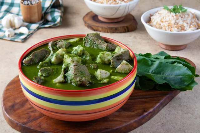 تفسير حلم القلقاس المطبوخ للمتزوجهتعتبر وجبة القلقاس من الوجبات المحببة لدى الكثير ولكن حلم القلقاس المطبوخ للمتزوجة يعد من الأحلام النادرة والذي