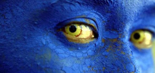 تفسير اللون الأزرق في المنام للعزباء والمتزوجة والمطلقةالعديد من الاشخاص يبحثون عن ما هو تفسير اللون الازرق في المنام للعزباء و المتزوجة والمطلقة،